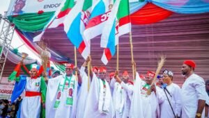 2027: Osun APC backs Tinubu, receives five federal PDP lawmakers